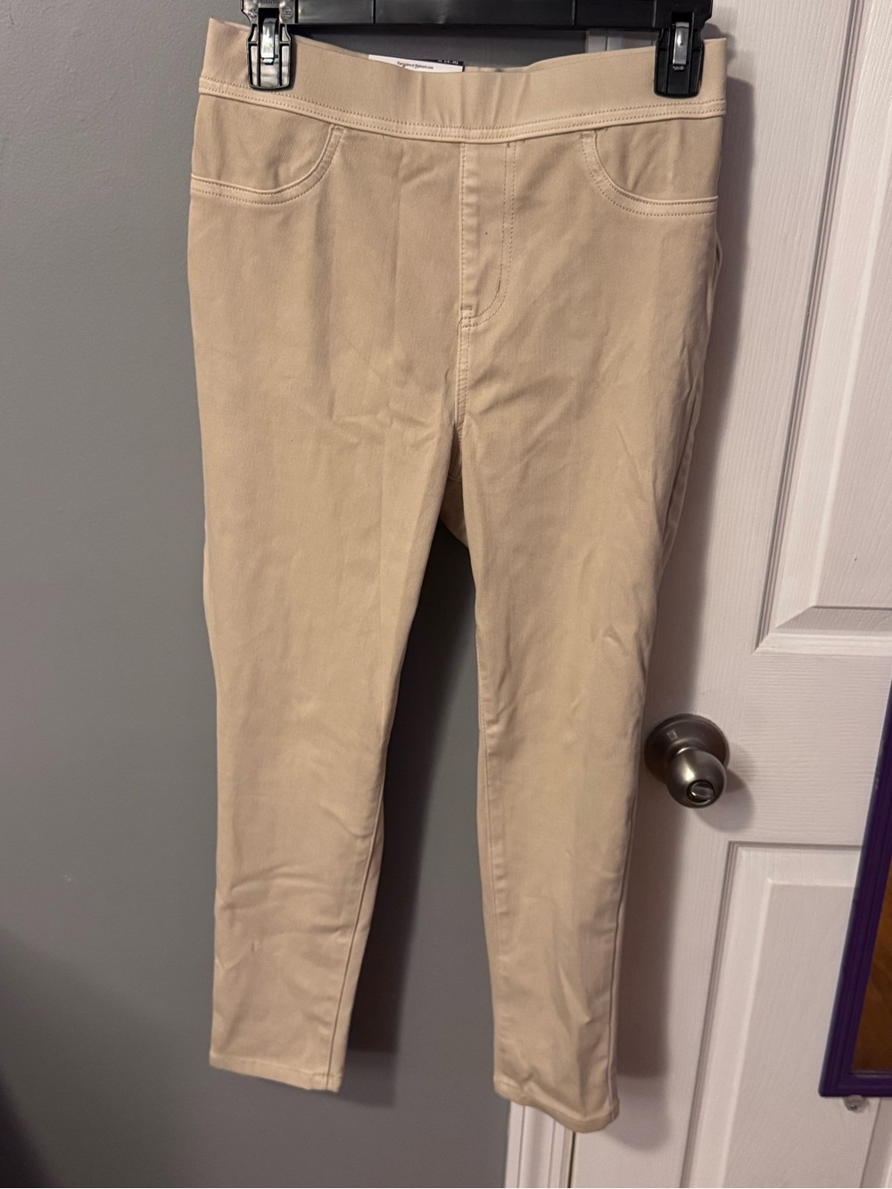 Time and Tru Women's Beige Pull-On Jeggings
